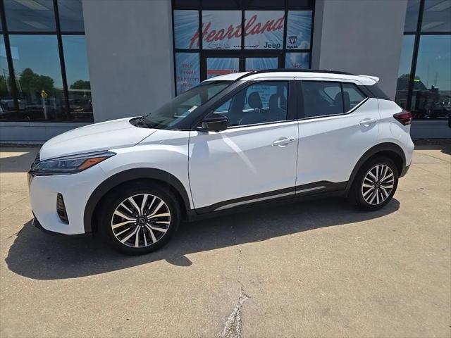 2024 Nissan Kicks SR Xtronic CVT