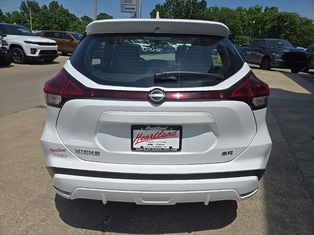 2024 Nissan Kicks SR Xtronic CVT