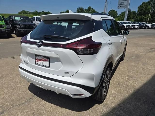 2024 Nissan Kicks SR Xtronic CVT
