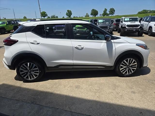 2024 Nissan Kicks SR Xtronic CVT