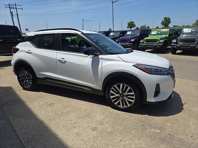 2024 Nissan Kicks SR Xtronic CVT