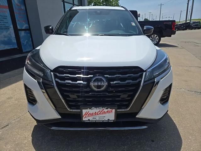 2024 Nissan Kicks SR Xtronic CVT