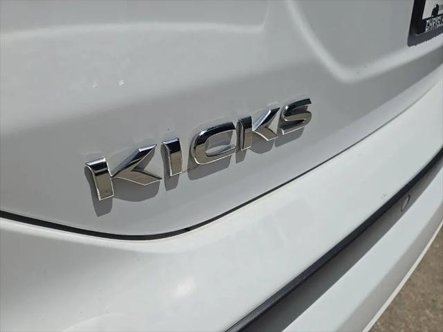 2024 Nissan Kicks SR Xtronic CVT