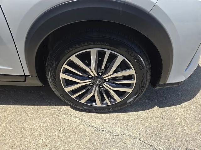 2024 Nissan Kicks SR Xtronic CVT
