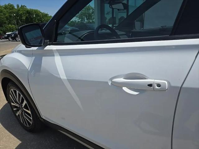 2024 Nissan Kicks SR Xtronic CVT