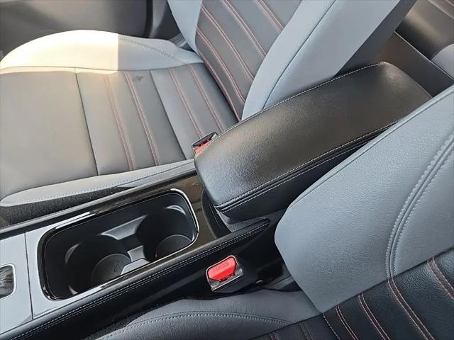 2024 Nissan Kicks SR Xtronic CVT