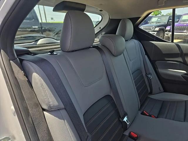 2024 Nissan Kicks SR Xtronic CVT