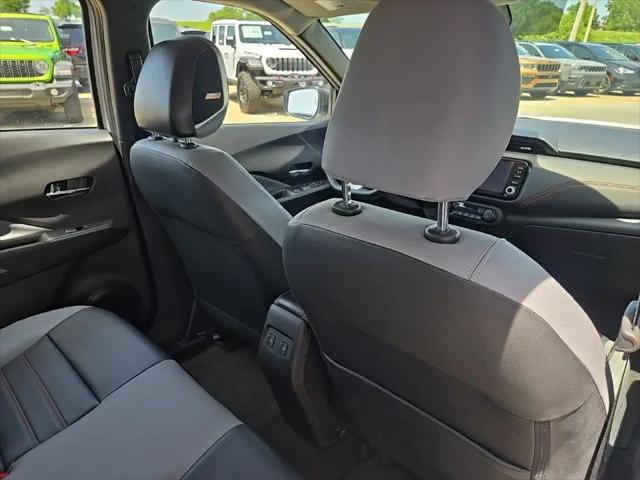 2024 Nissan Kicks SR Xtronic CVT
