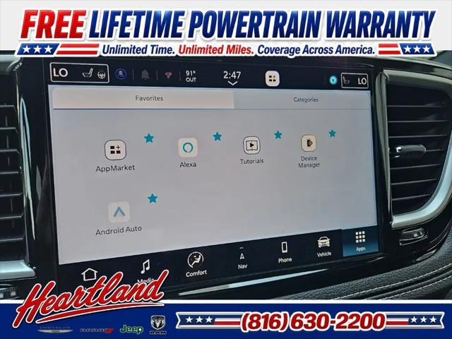 2027 Chrysler Pacifica Select