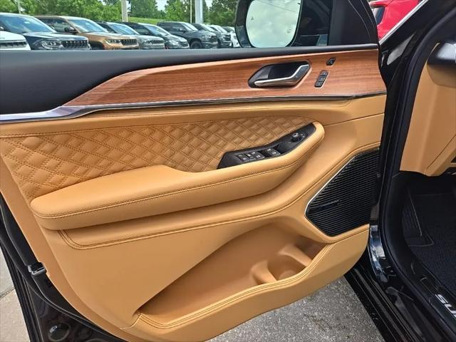 2026 Jeep Grand Cherokee L Summit 4x4