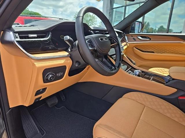 2026 Jeep Grand Cherokee L Summit 4x4