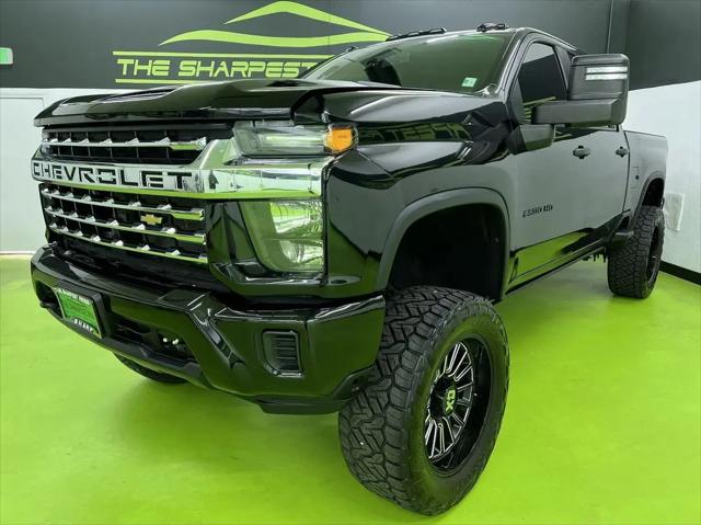 2022 Chevrolet Silverado 2500HD 4WD Crew Cab Standard Bed Custom