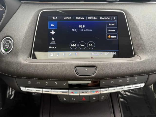2023 Cadillac XT4 AWD Premium Luxury