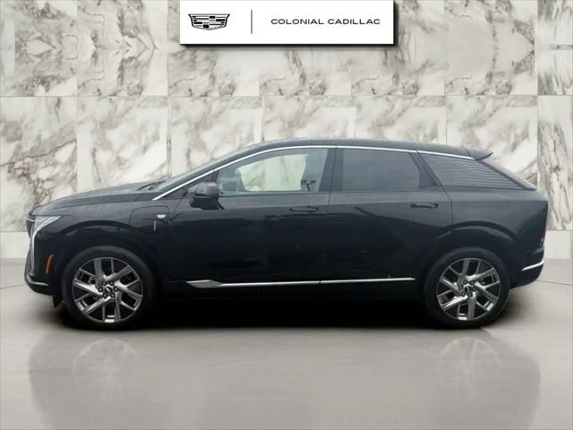 2025 Cadillac iQ Luxury 1 AWD