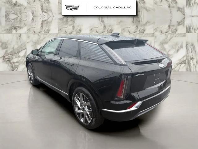 2025 Cadillac iQ Luxury 1 AWD
