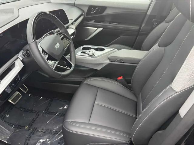 2025 Cadillac iQ Luxury 1 AWD