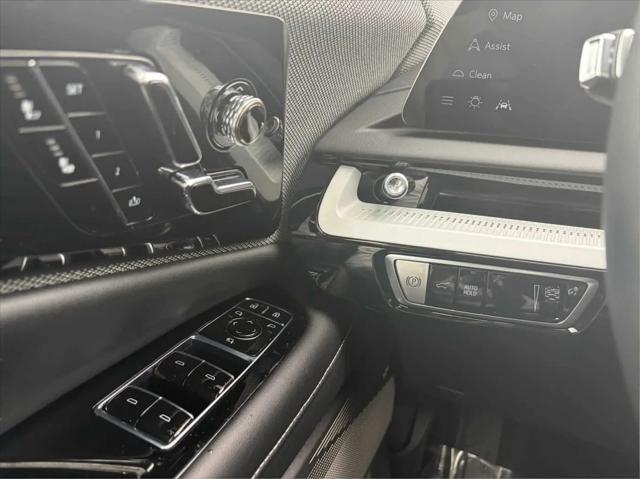 2025 Cadillac iQ Luxury 1 AWD