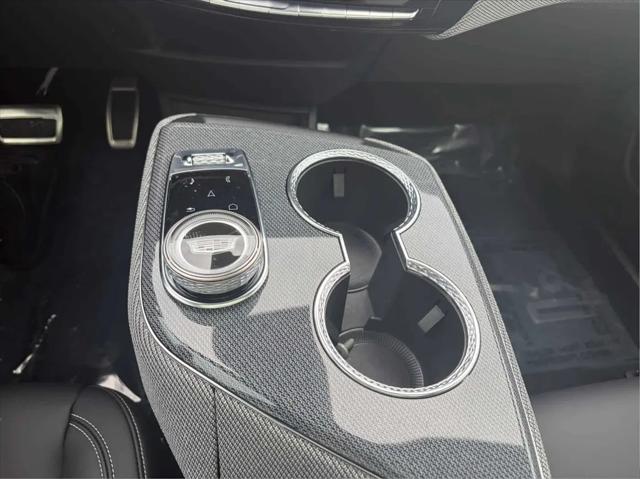 2025 Cadillac iQ Luxury 1 AWD