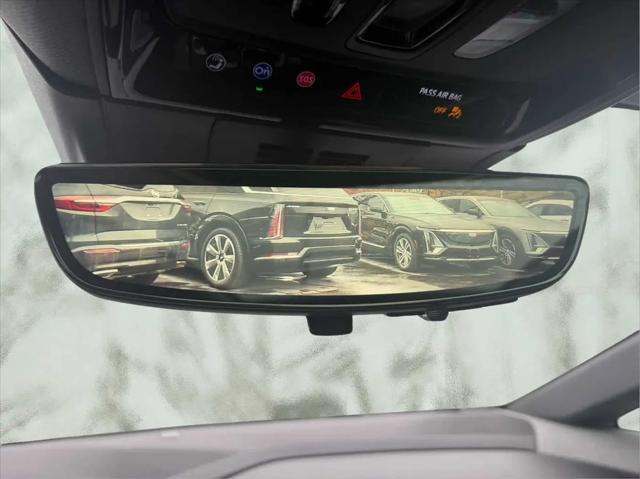 2025 Cadillac iQ Luxury 1 AWD