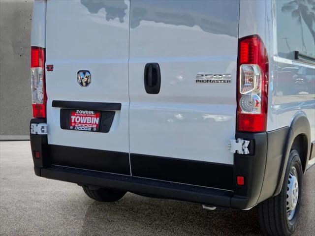 2024 Ram ProMaster 2500 Cargo Van Tradesman High Roof 159" WB w/Pass Seat