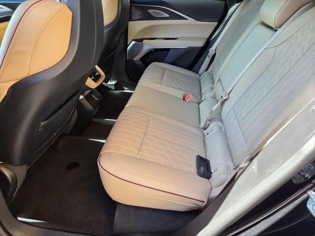 2024 Cadillac iQ Sport w/1SK