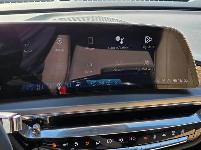 2024 Cadillac iQ Sport w/1SK