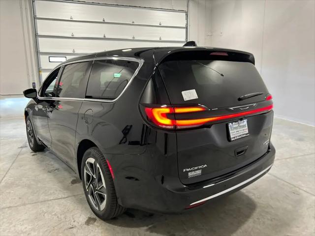 2027 Chrysler Pacifica Limited