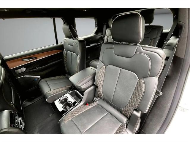 2026 Jeep Grand Cherokee L Summit 4x4