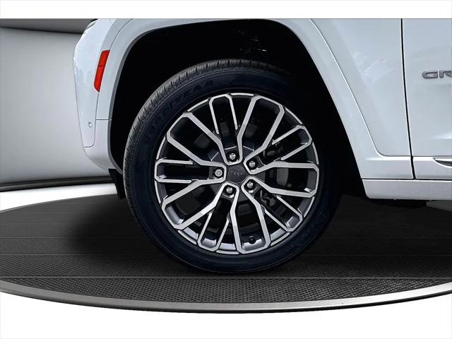 2026 Jeep Grand Cherokee L Summit 4x4