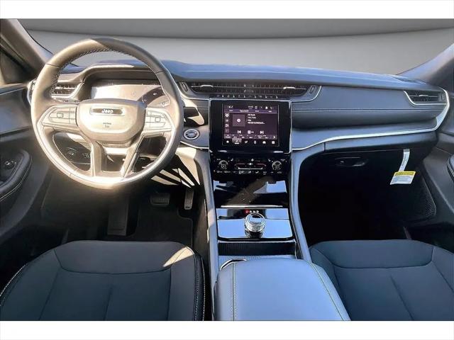 2026 Jeep Grand Cherokee L Altitude 4x4