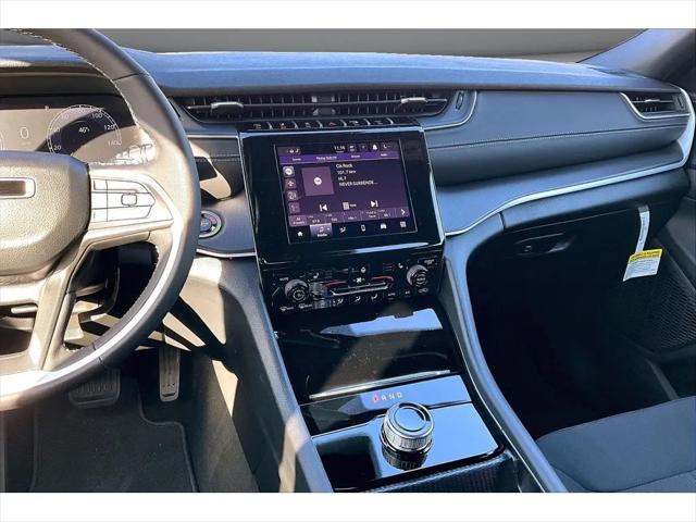 2026 Jeep Grand Cherokee L Altitude 4x4