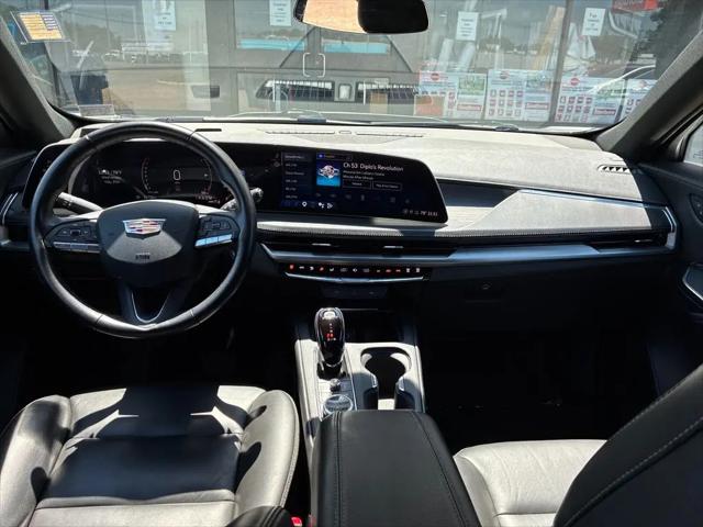 2024 Cadillac XT4 AWD Premium Luxury