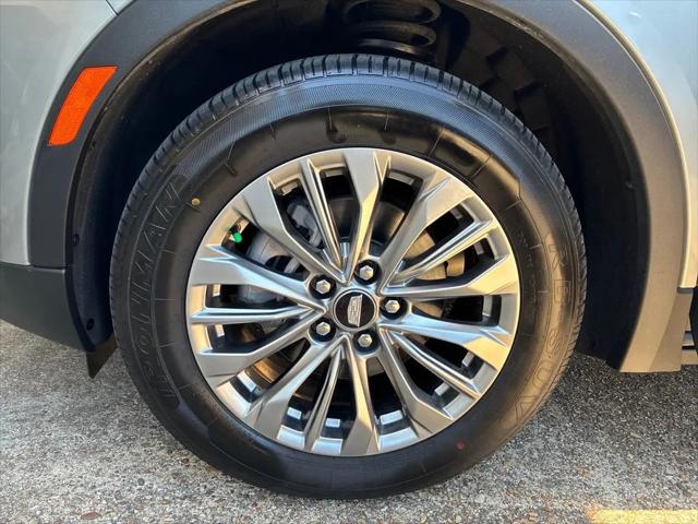 2024 Cadillac XT4 AWD Premium Luxury