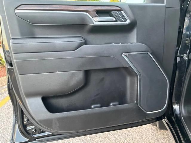 2025 GMC Sierra 1500 4WD Crew Cab Short Box SLT