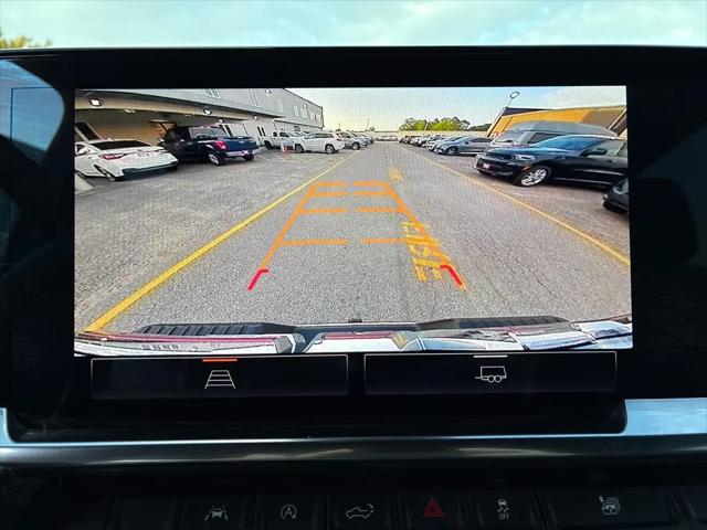 2025 GMC Sierra 1500 4WD Crew Cab Short Box SLT