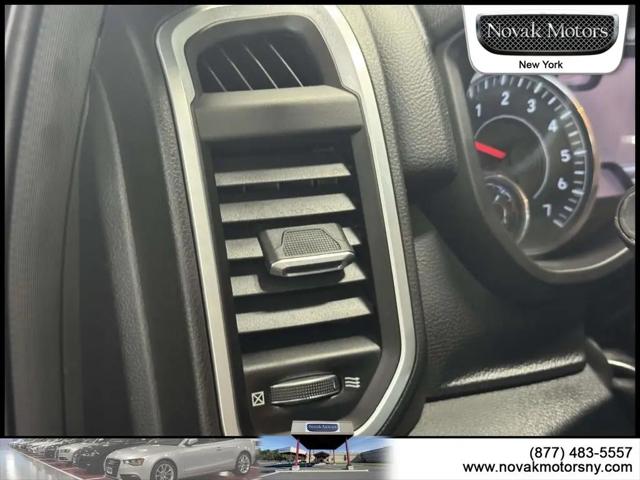 2022 Ram 1500 Big Horn Crew Cab 4x4 5'7" Box