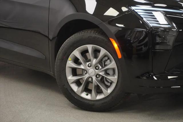 2027 Chrysler Pacifica Select AWD