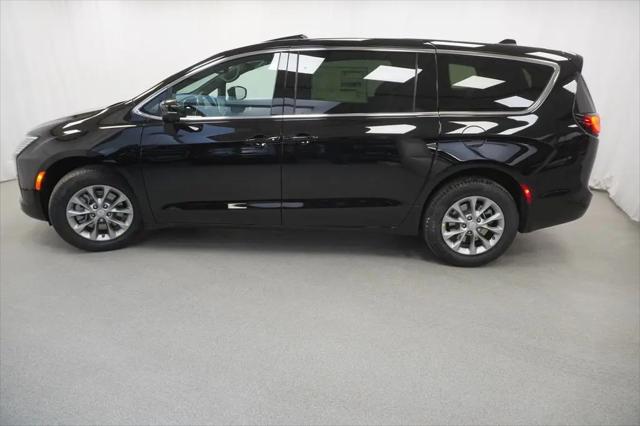 2027 Chrysler Pacifica Select AWD
