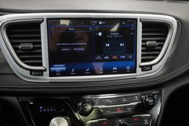 2027 Chrysler Pacifica Select AWD