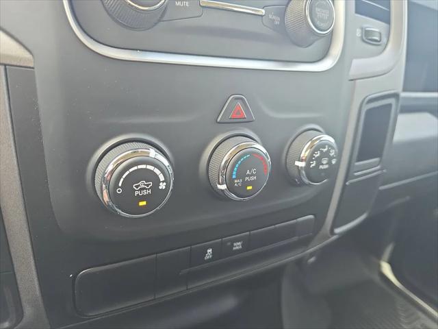 2024 Ram 1500 Classic Tradesman Crew Cab 4x2 5'7" Box