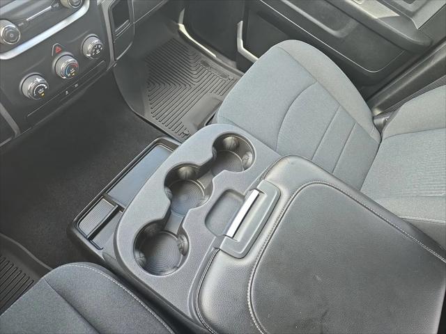 2024 Ram 1500 Classic Tradesman Crew Cab 4x2 5'7" Box