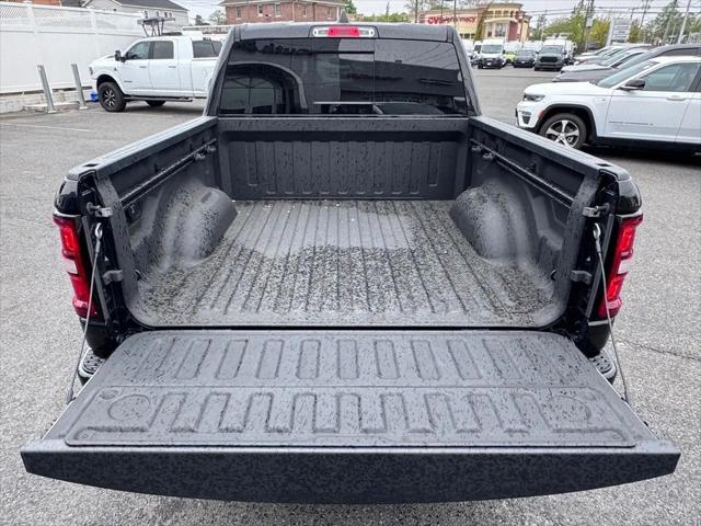 2025 Ram 1500 Big Horn Crew Cab 4x4 5'7" Box
