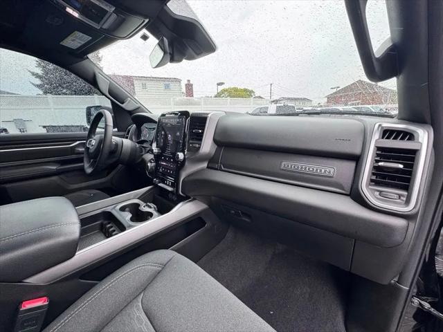 2025 Ram 1500 Big Horn Crew Cab 4x4 5'7" Box