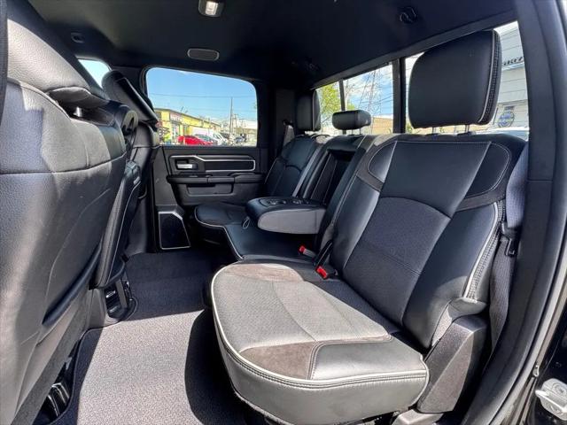2024 Ram 2500 Laramie Crew Cab 4x2 8' Box