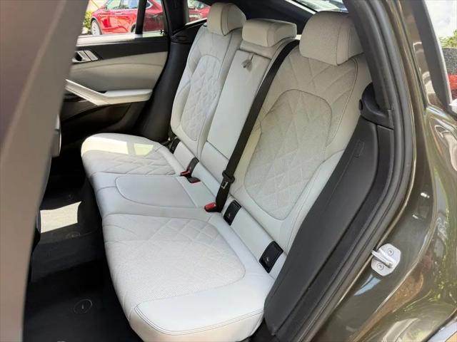2023 BMW X6 xDrive40i