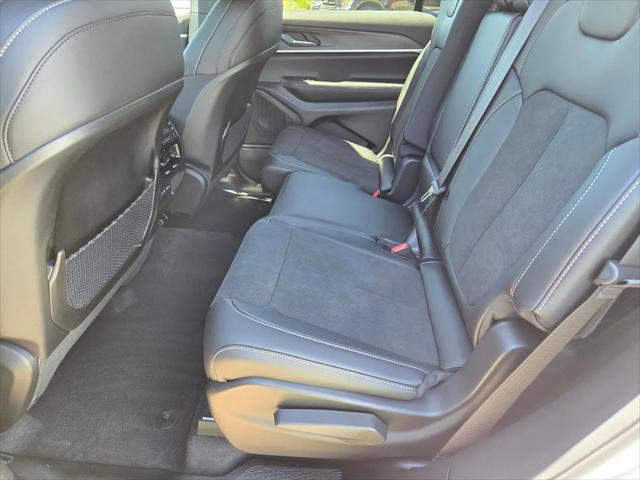 2026 Jeep Grand Cherokee L Altitude 4x4