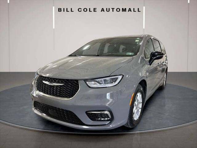 2025 Chrysler Pacifica Select for sale in Bluefield, WV