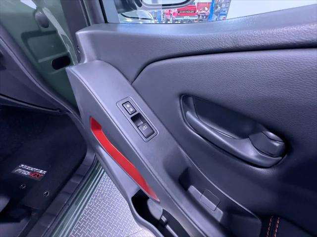2026 Nissan Frontier Crew Cab PRO-4X 4x4