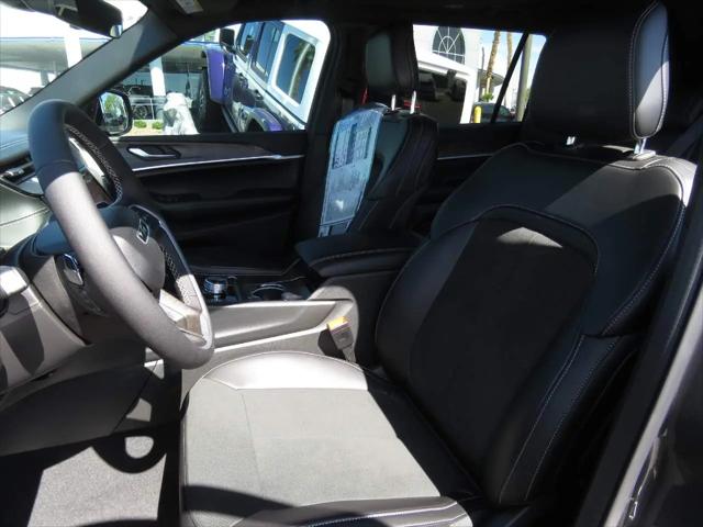 2026 Jeep Grand Cherokee L Altitude 4x4