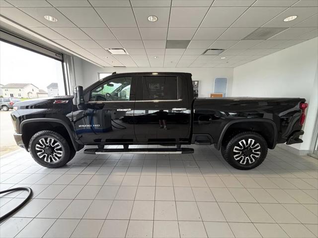 2022 Chevrolet Silverado 2500HD 4WD Crew Cab Standard Bed LTZ